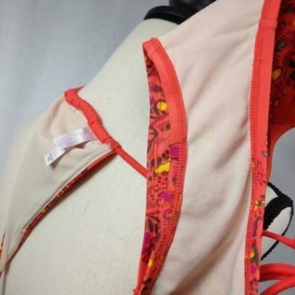 Victoria's Secret Floral Triangle Bikini Set XS - Picture 7 of 8
